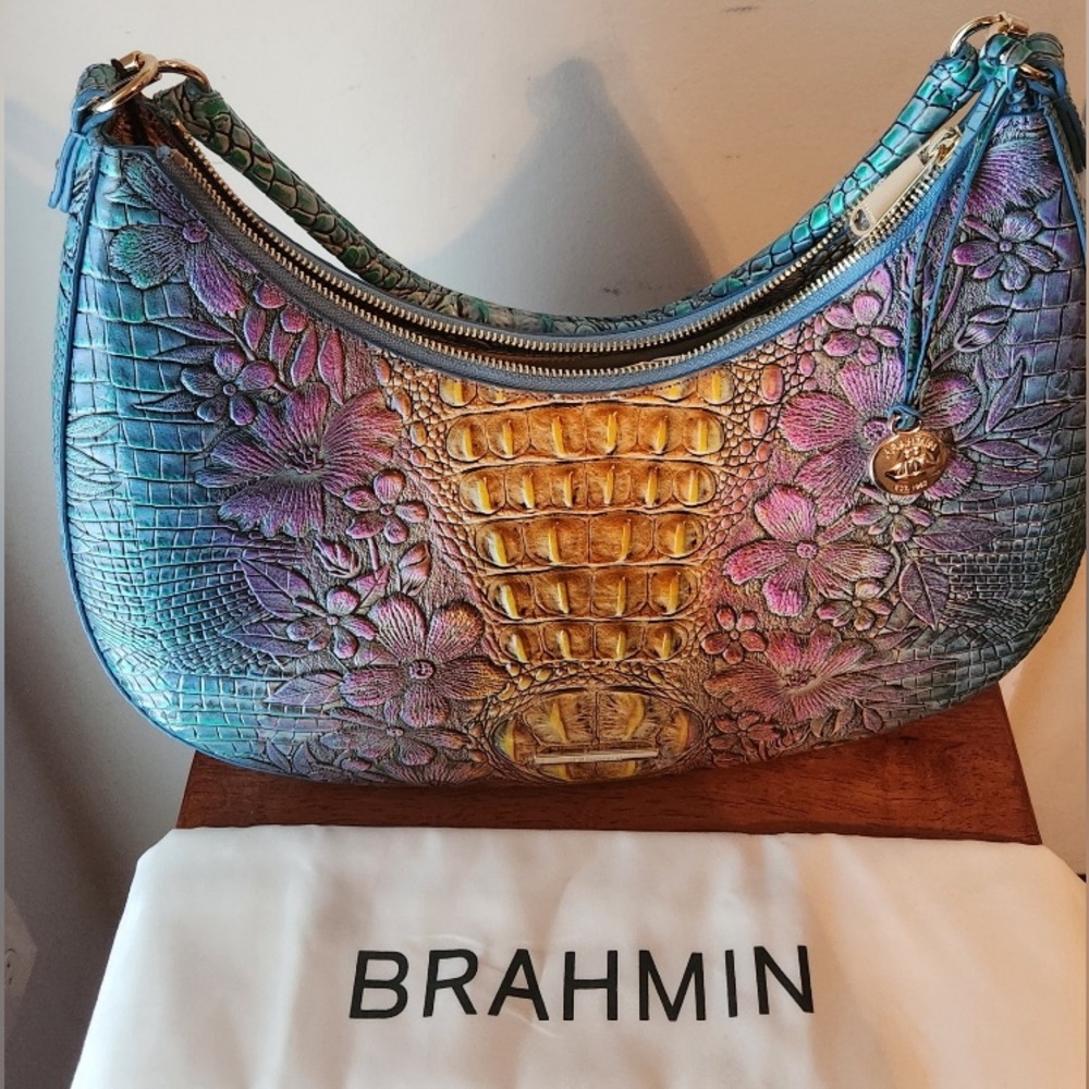 Brand New Brahmin Floral Leather Purse With Registration Card.